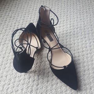 Black INC pumps
